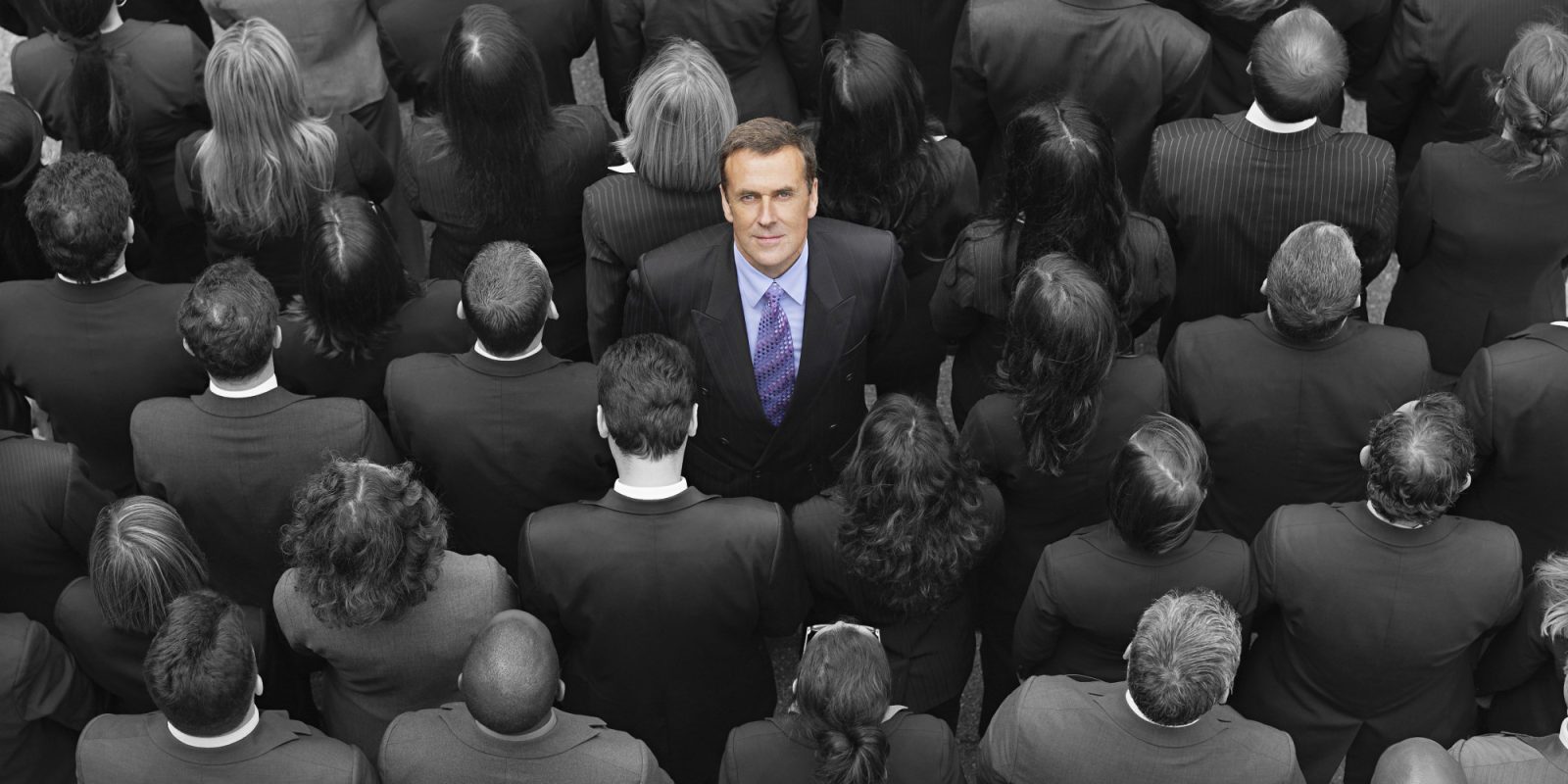 stand out in the crowd